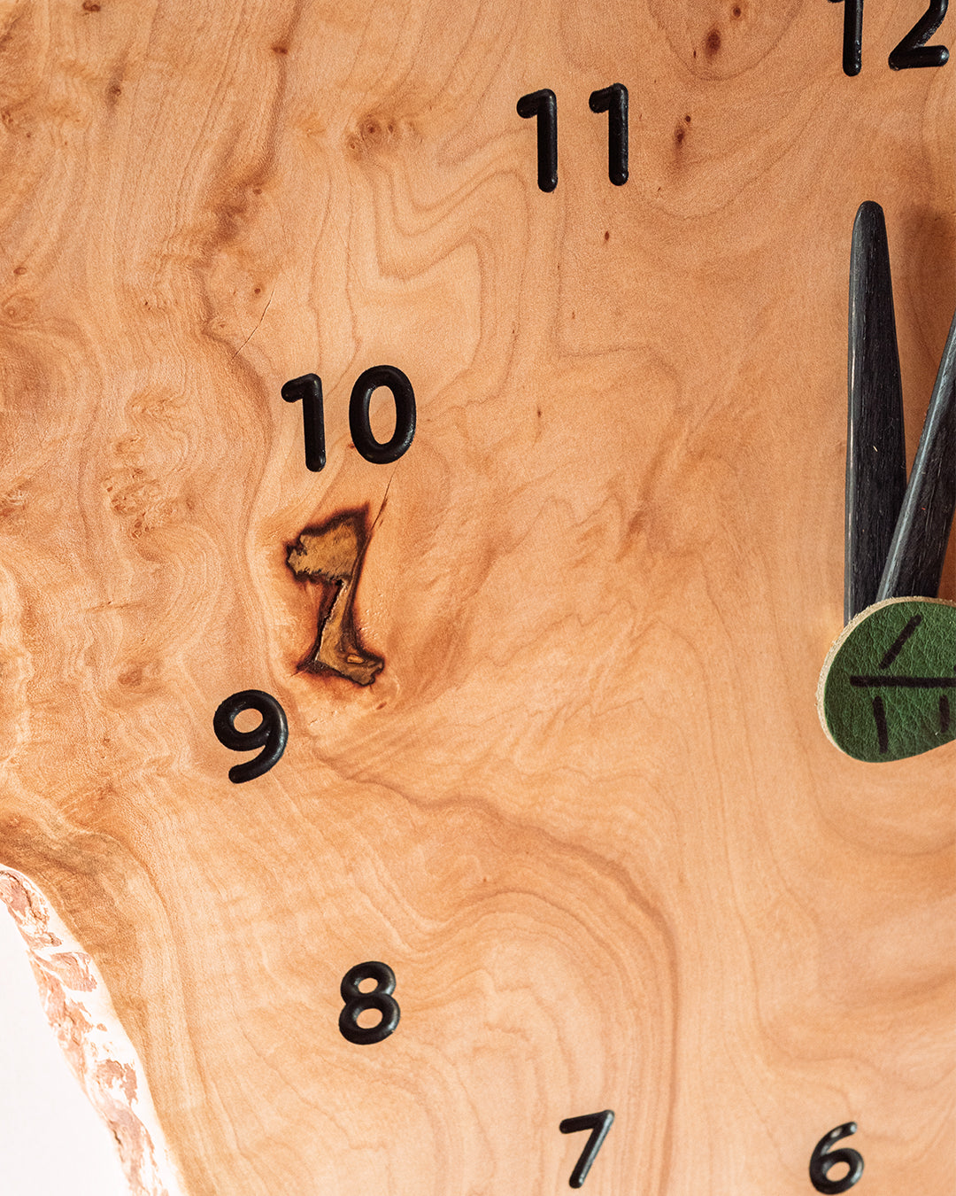 木の時計展 | ユリイカ 森の掛け時計 モミジ L | 14-L-3