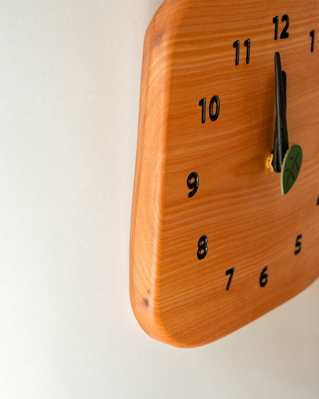 木の時計展 | ユリイカ 森の掛け時計 カバ M | 14-M-2