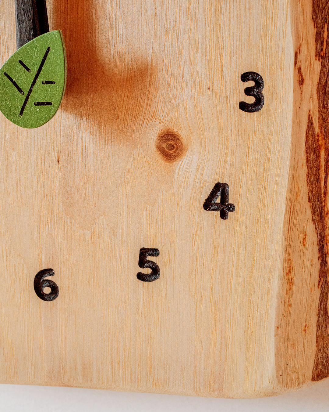 木の時計展 | ユリイカ 森の掛け時計 クルミ ML | 14-ML-6