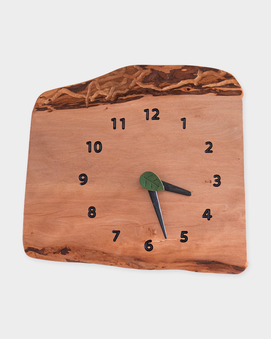 木の時計展 | ユリイカ 森の掛け時計 モミジML| 9-3-1