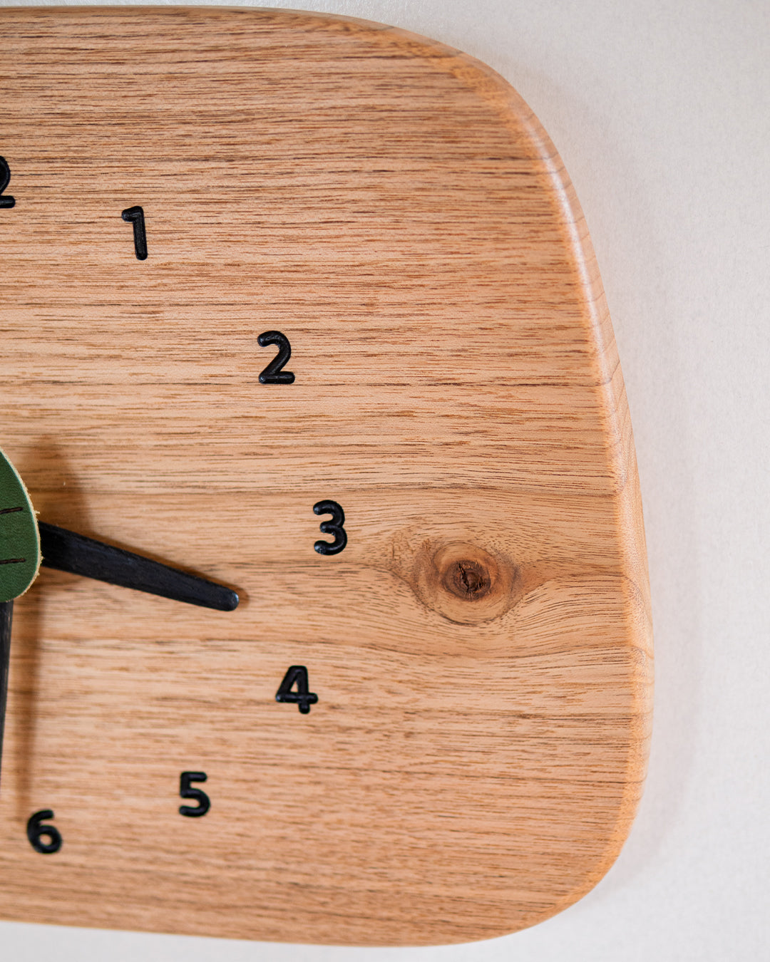 木の時計展 | ユリイカ 森の掛け時計 くるみML| 9-3-2
