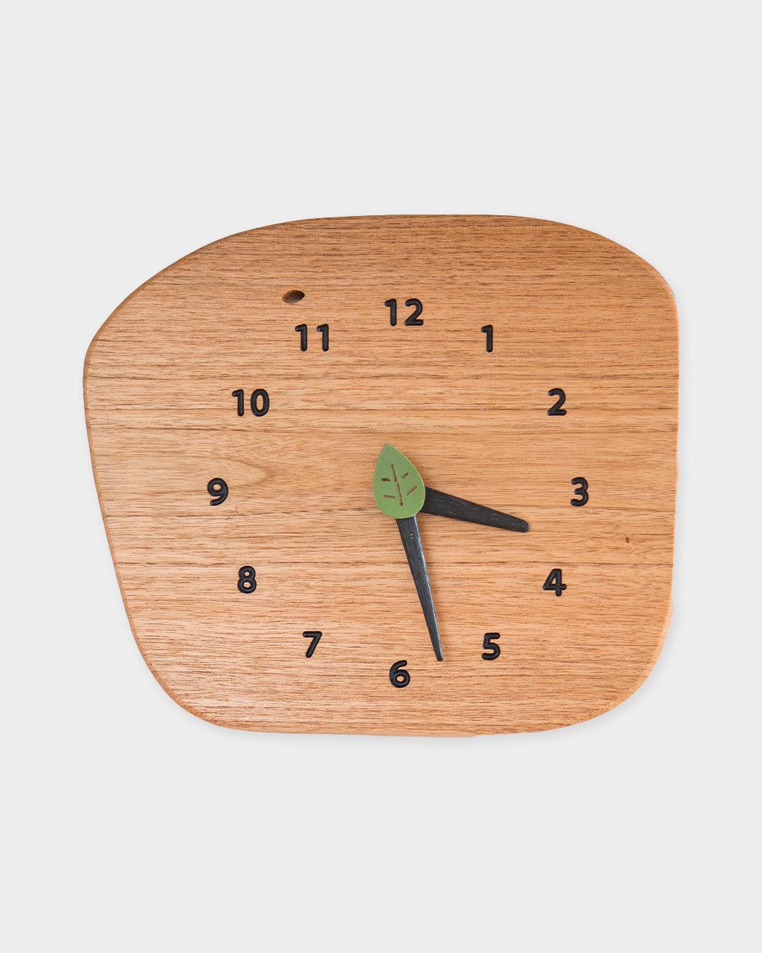 木の時計展 | ユリイカ 森の掛け時計 くるみML| 9-3