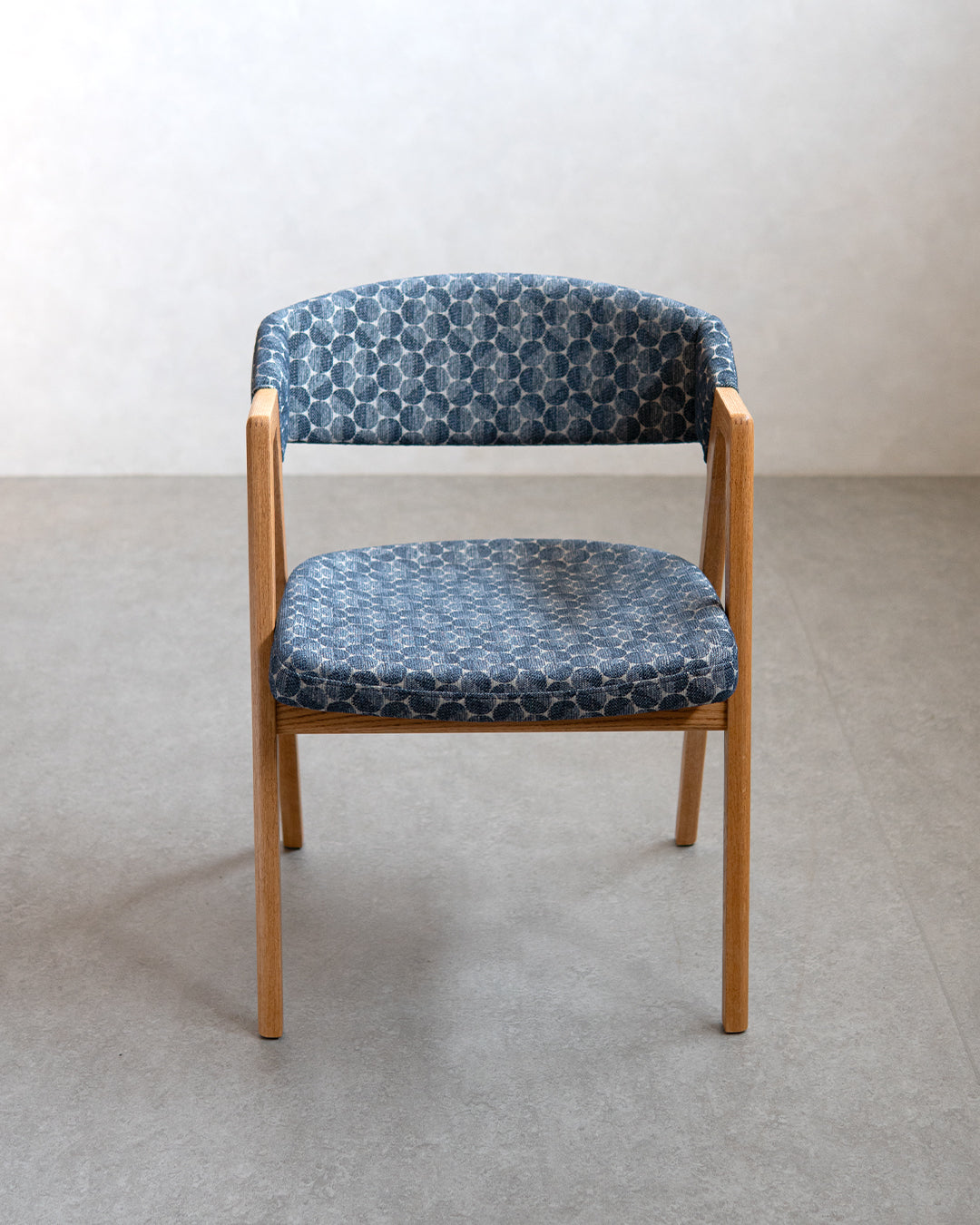 ナガノインテリア | KC323 ARM CHAIR - レッドオーク