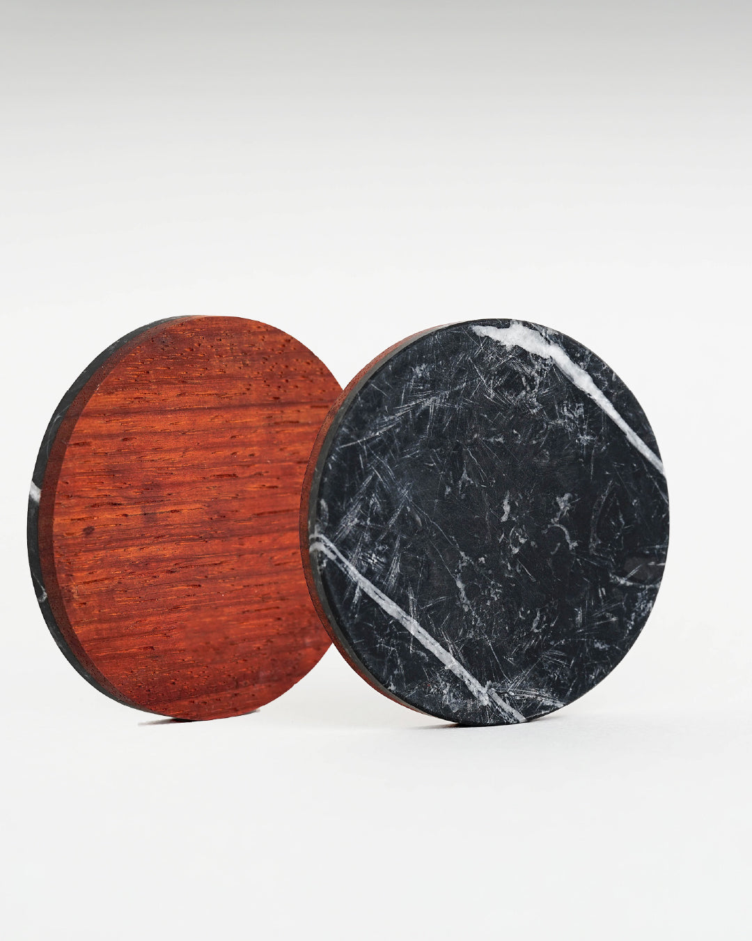 #color_Black×Red 天然黒大理石×ブビンガ