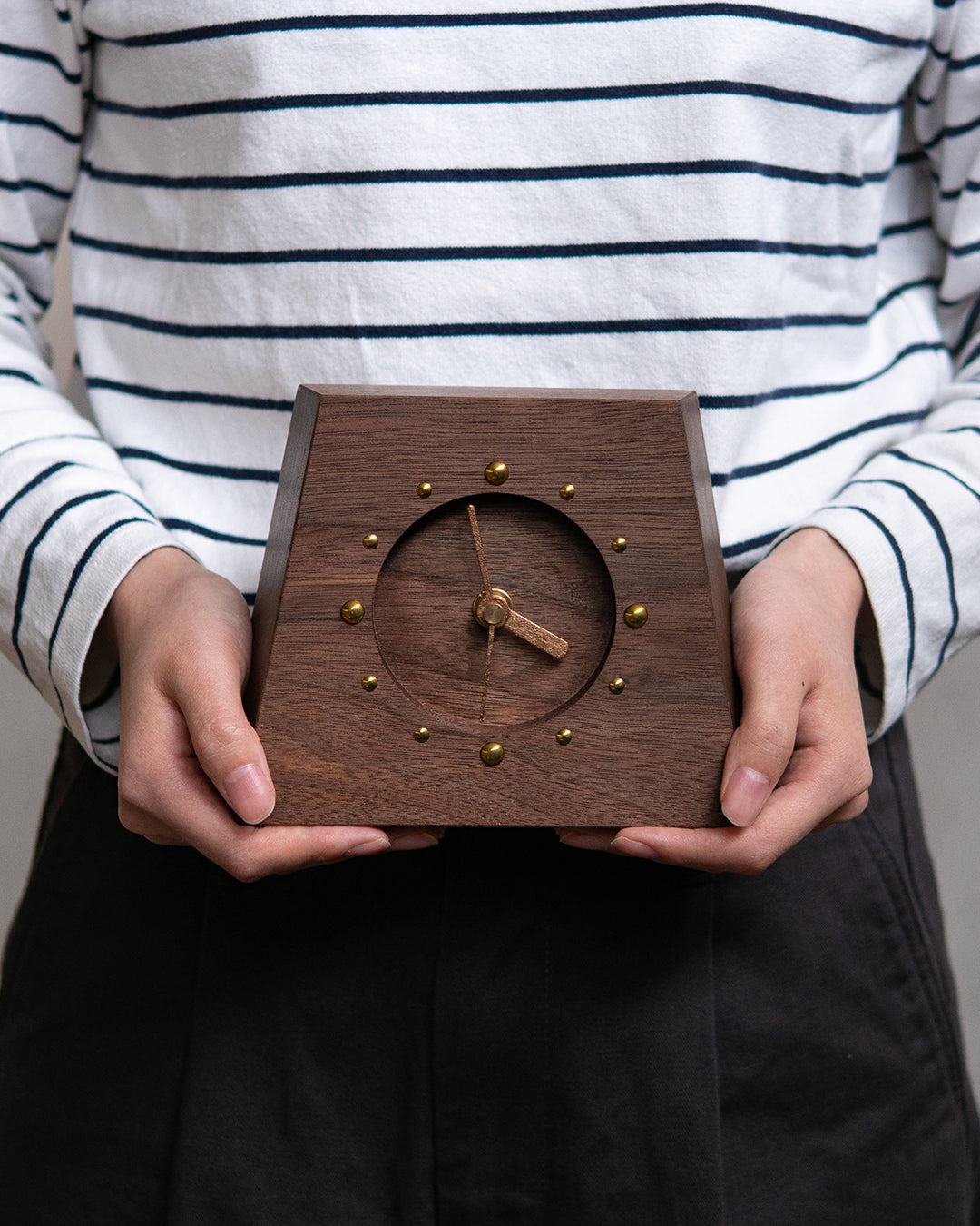 HAZAI clock - Walnut