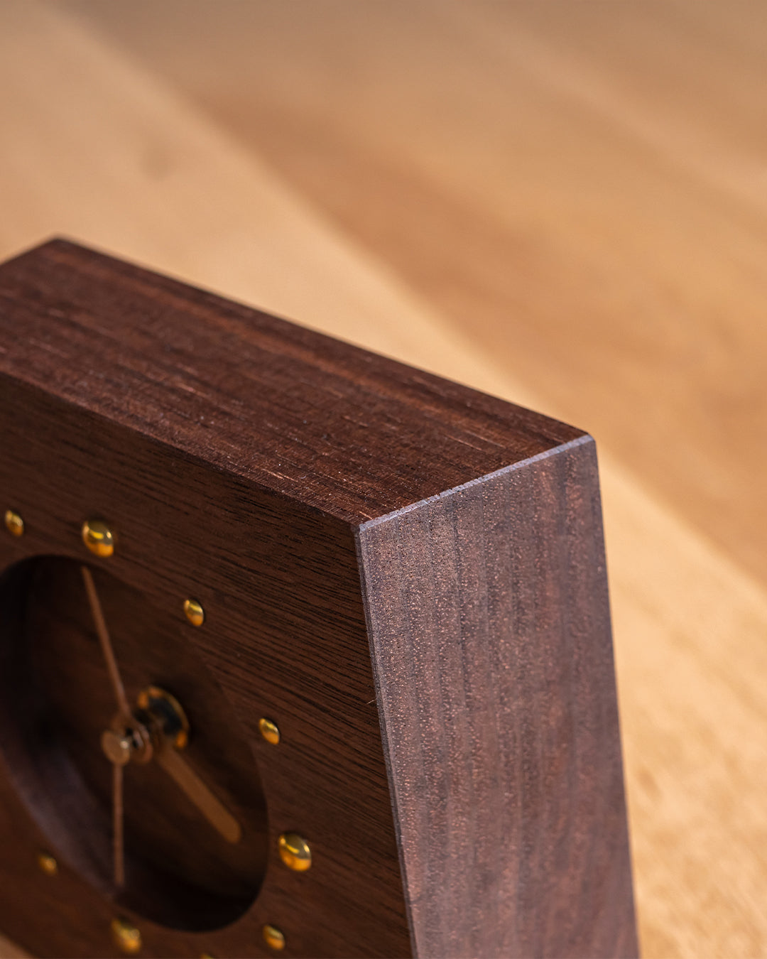 HAZAI clock - Walnut