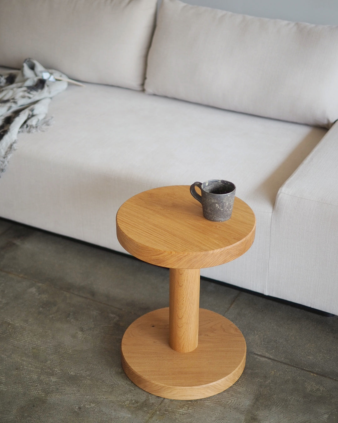 cnt003 / chibi table