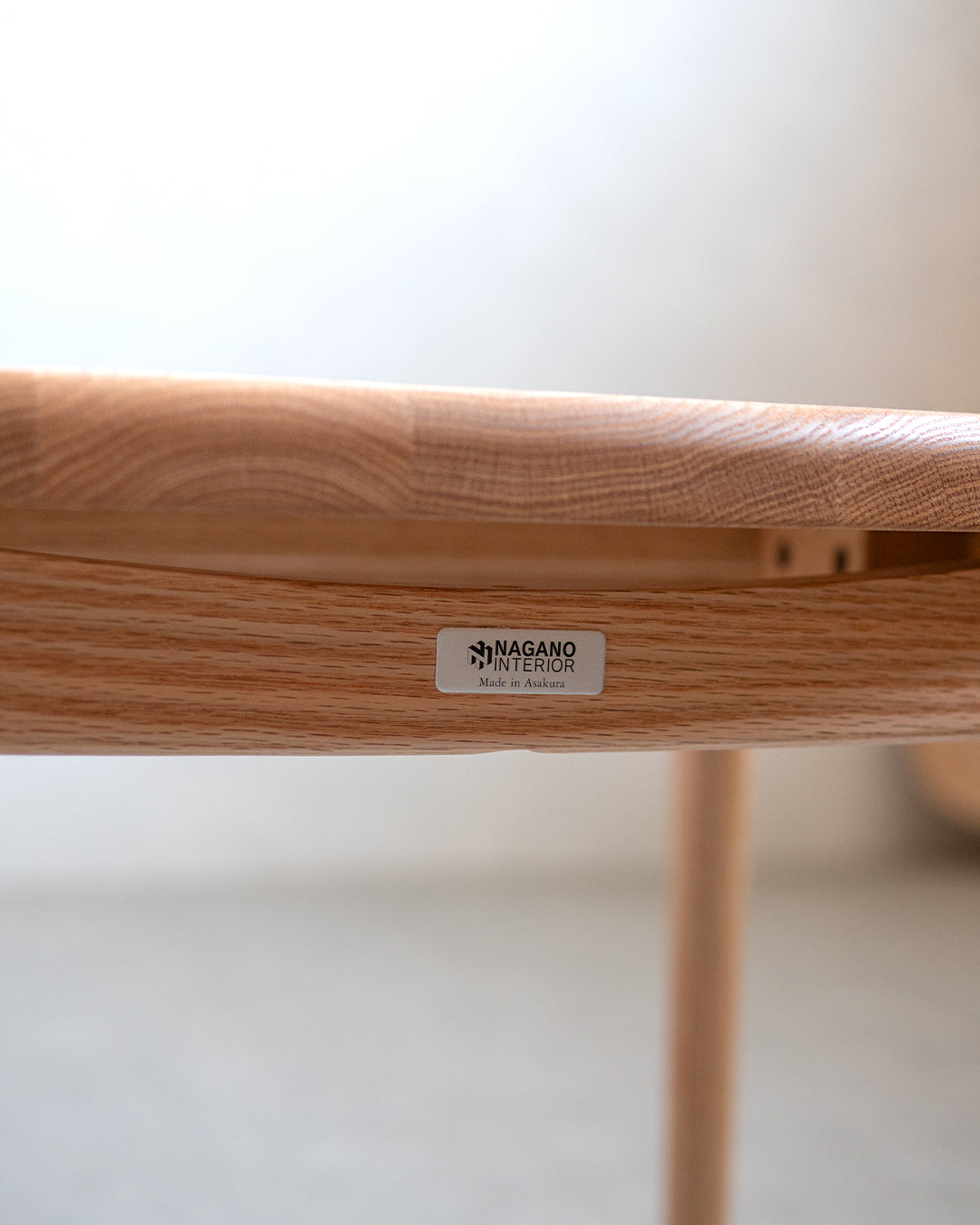 ナガノインテリア | DC354 ARM CHAIR(板座) - レッドオーク