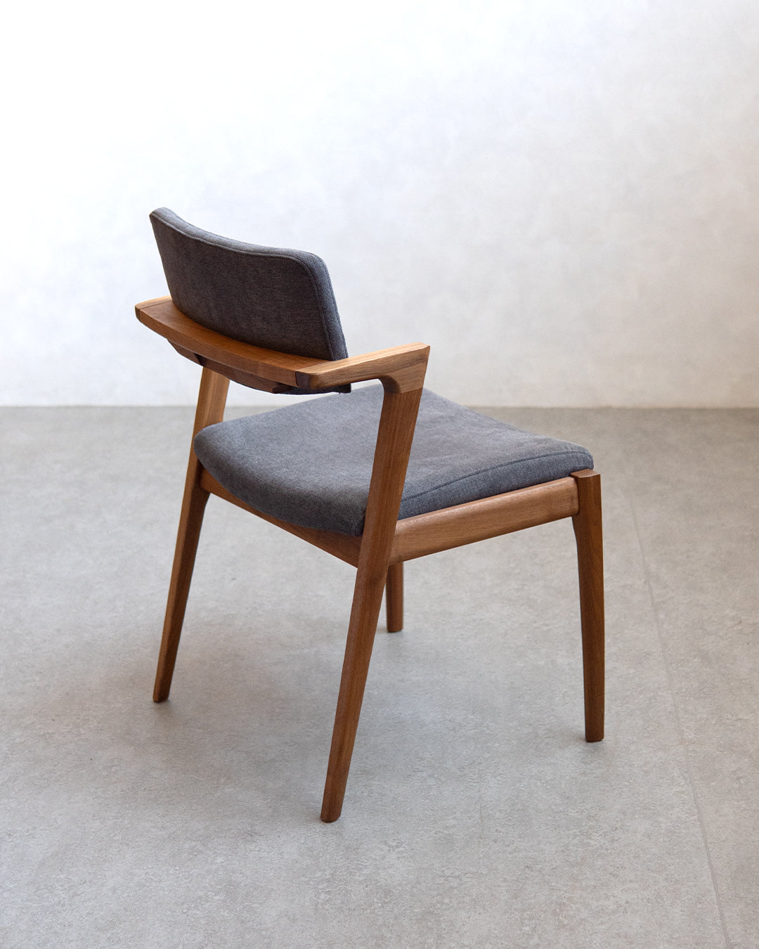 冨士ファニチア | Koti アームレスチェア D03780N