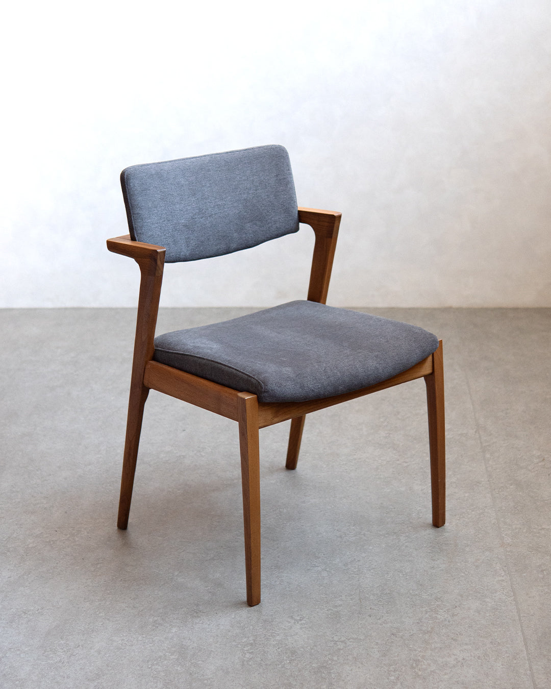 冨士ファニチア | Koti アームレスチェア D03780N