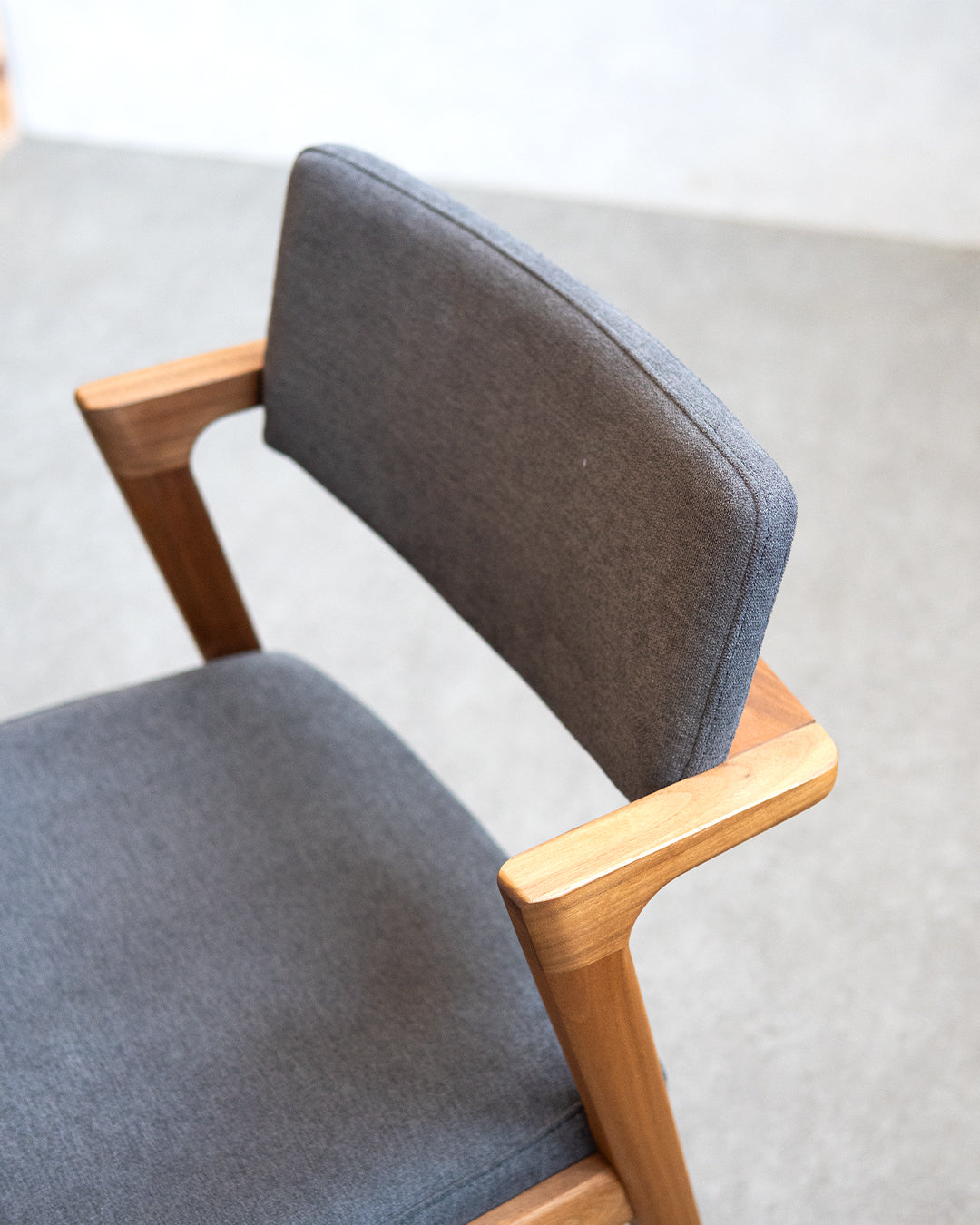 冨士ファニチア | Koti アームレスチェア D03780N