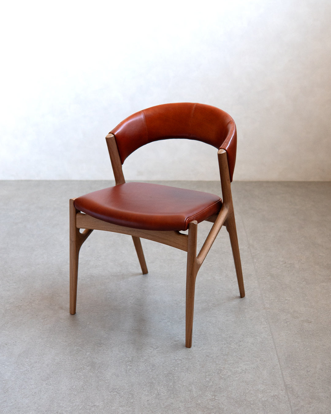 冨士ファニチア | Owl アームレスチェア D04610N