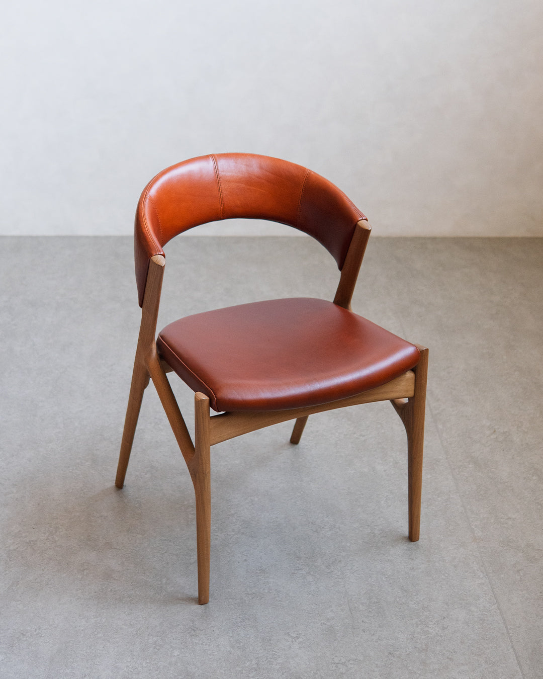 冨士ファニチア | Owl アームレスチェア D04610N