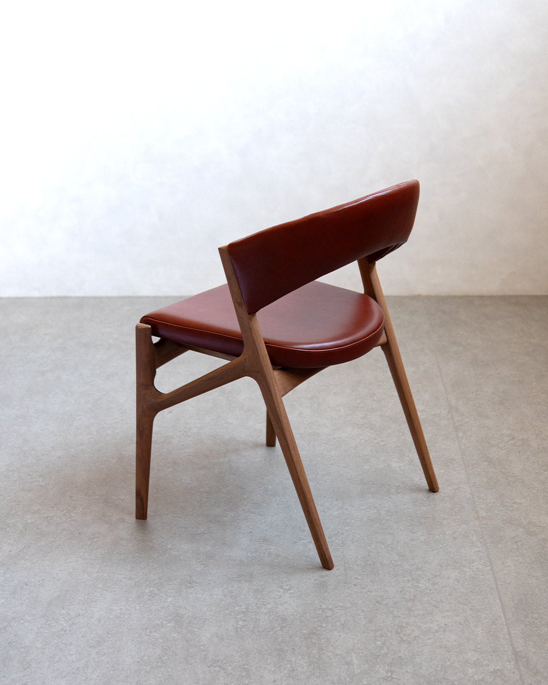 冨士ファニチア | Owl アームレスチェア D04610N