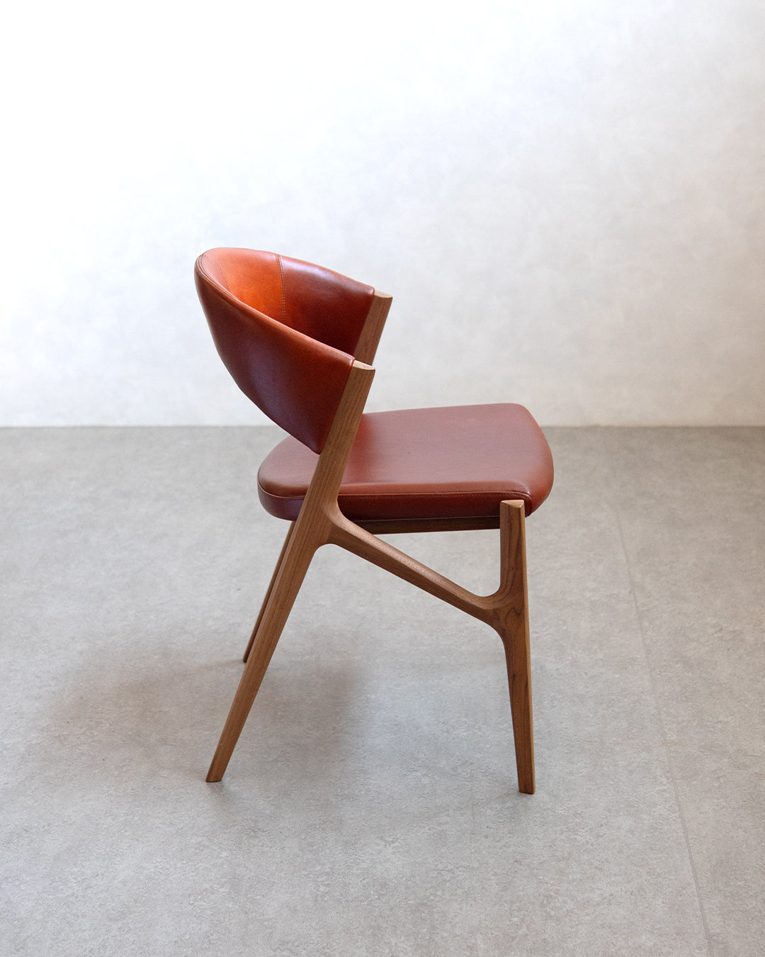 冨士ファニチア | Owl アームレスチェア D04610N