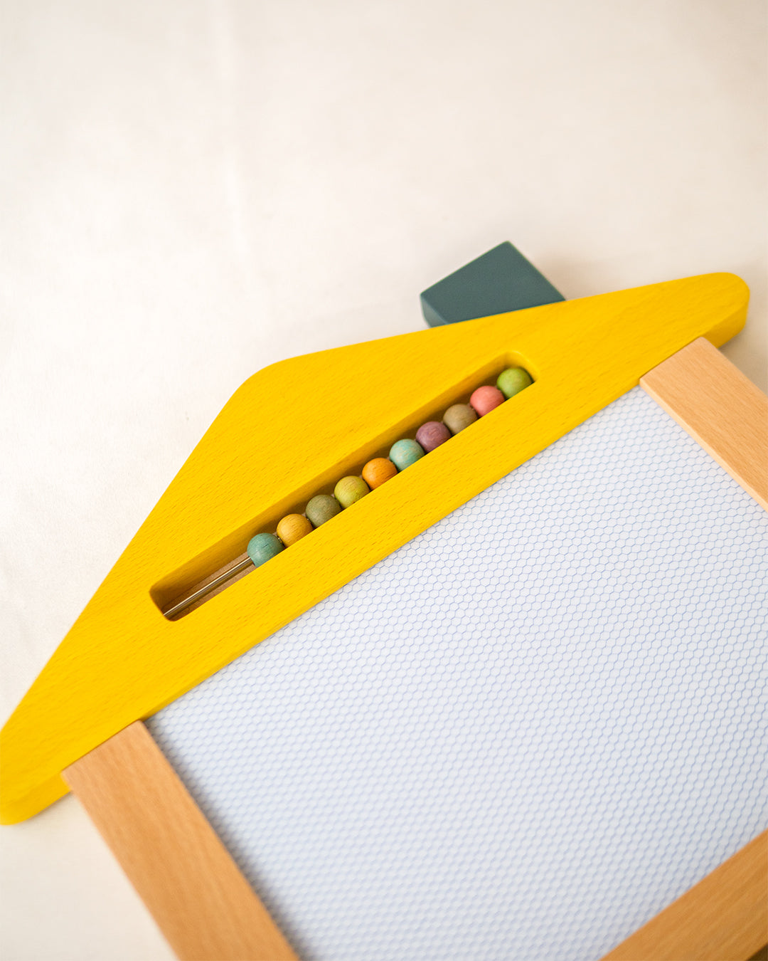 gg* |oekaki house dog(オエカキハウス)| 木のお絵かきボード|2歳~