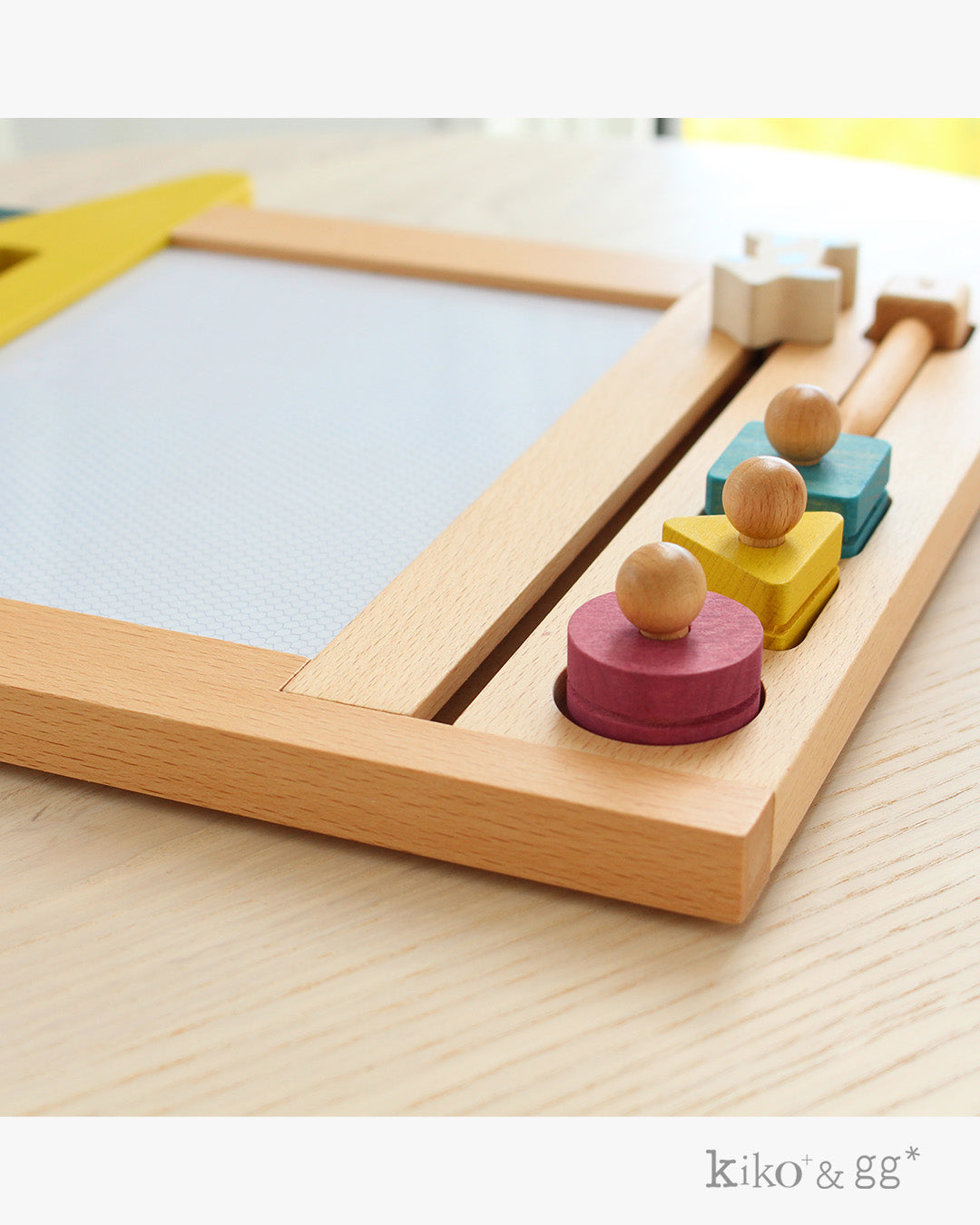 gg* |oekaki house dog(オエカキハウス)| 木のお絵かきボード|2歳~