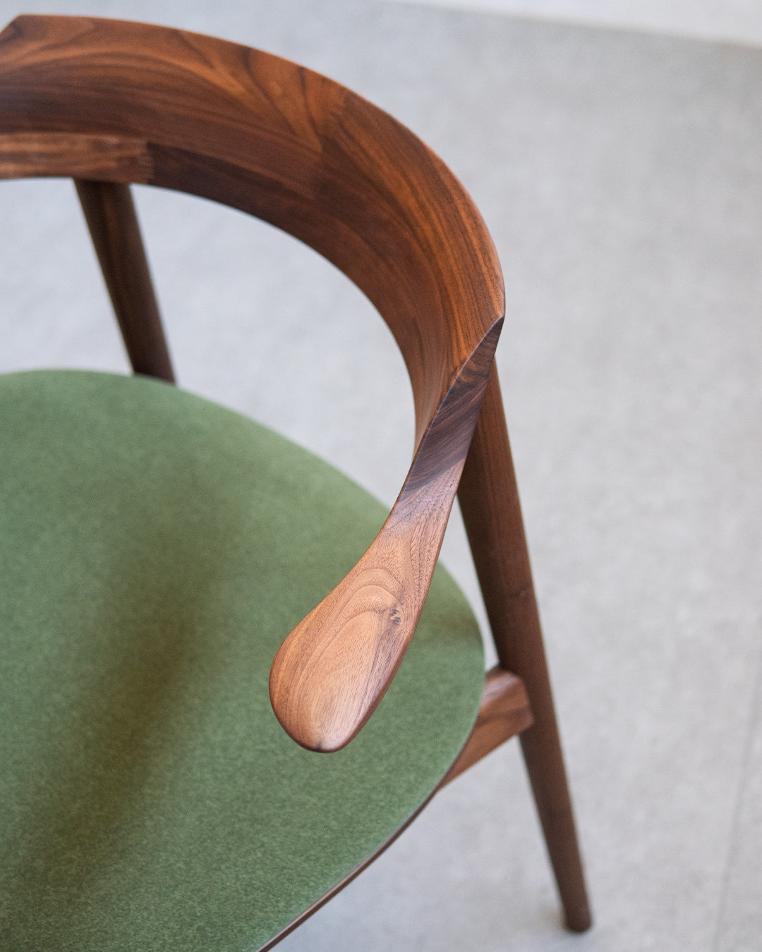 Kitani | IE-01 チェア