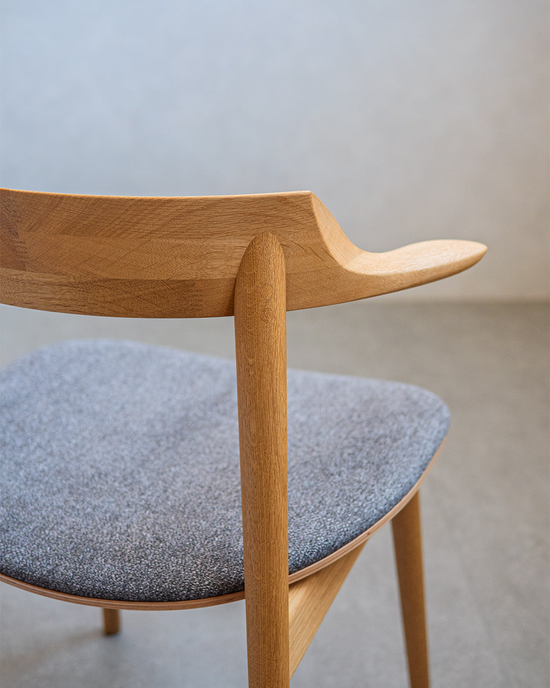 Kitani | IE-02 チェア