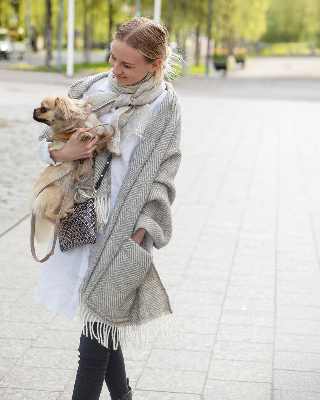 LAPUAN KANKURIT | MARIA ポケットショール