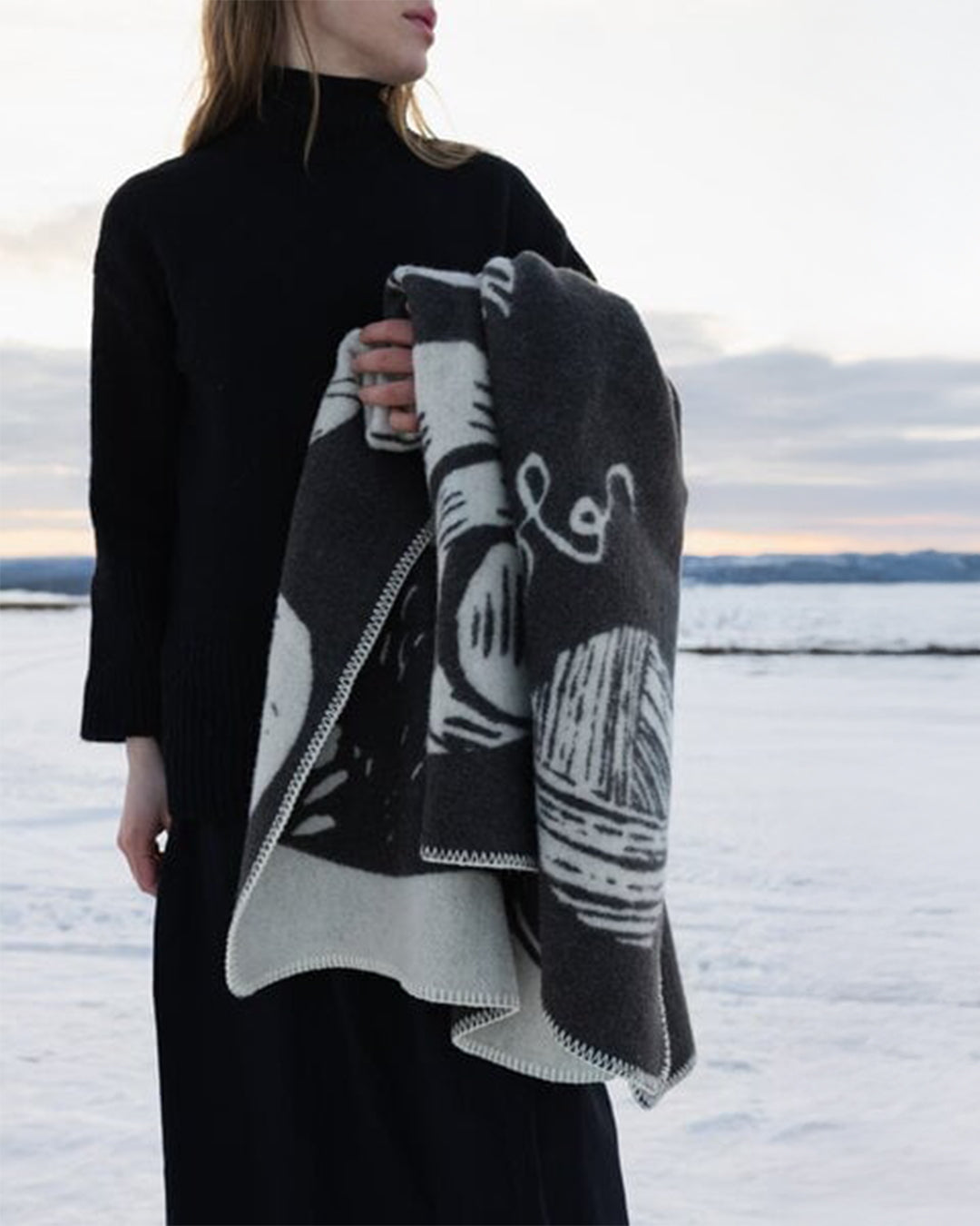 LAPUAN KANKURIT | KISSANPÄIVÄT ウールブランケット(90x130cm)