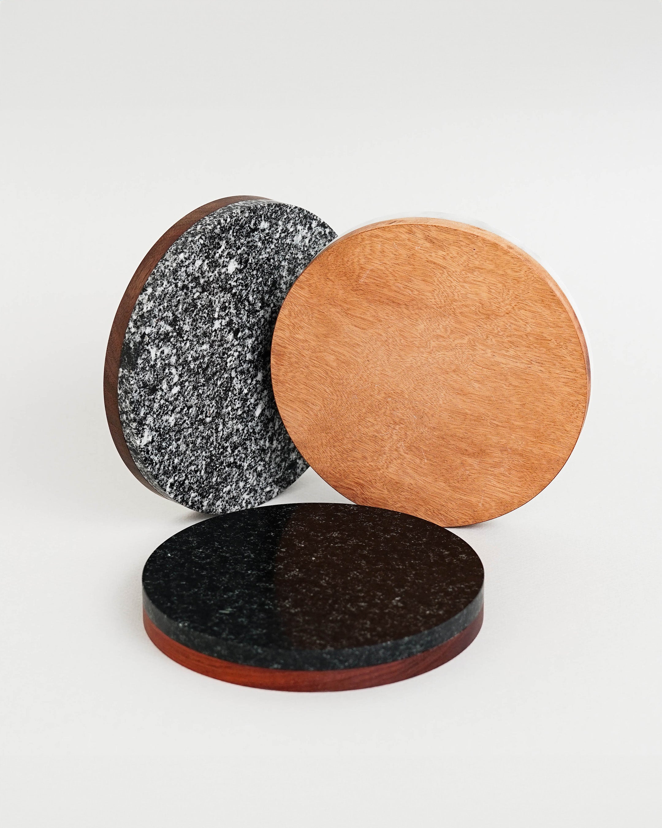 Ki+Seki - 木石 -/丸皿〈中〉