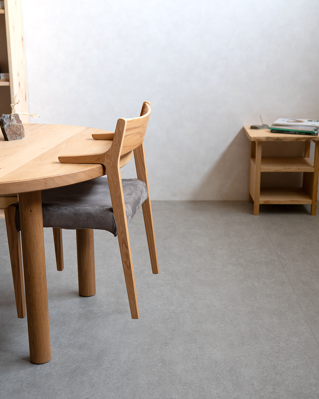 ナガノインテリア | DC343 ARM CHAIR - レッドオーク