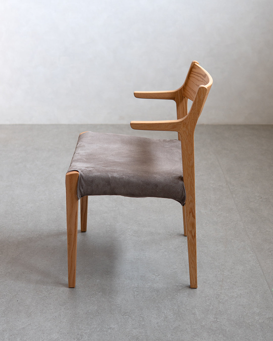 ナガノインテリア | DC343 ARM CHAIR - レッドオーク