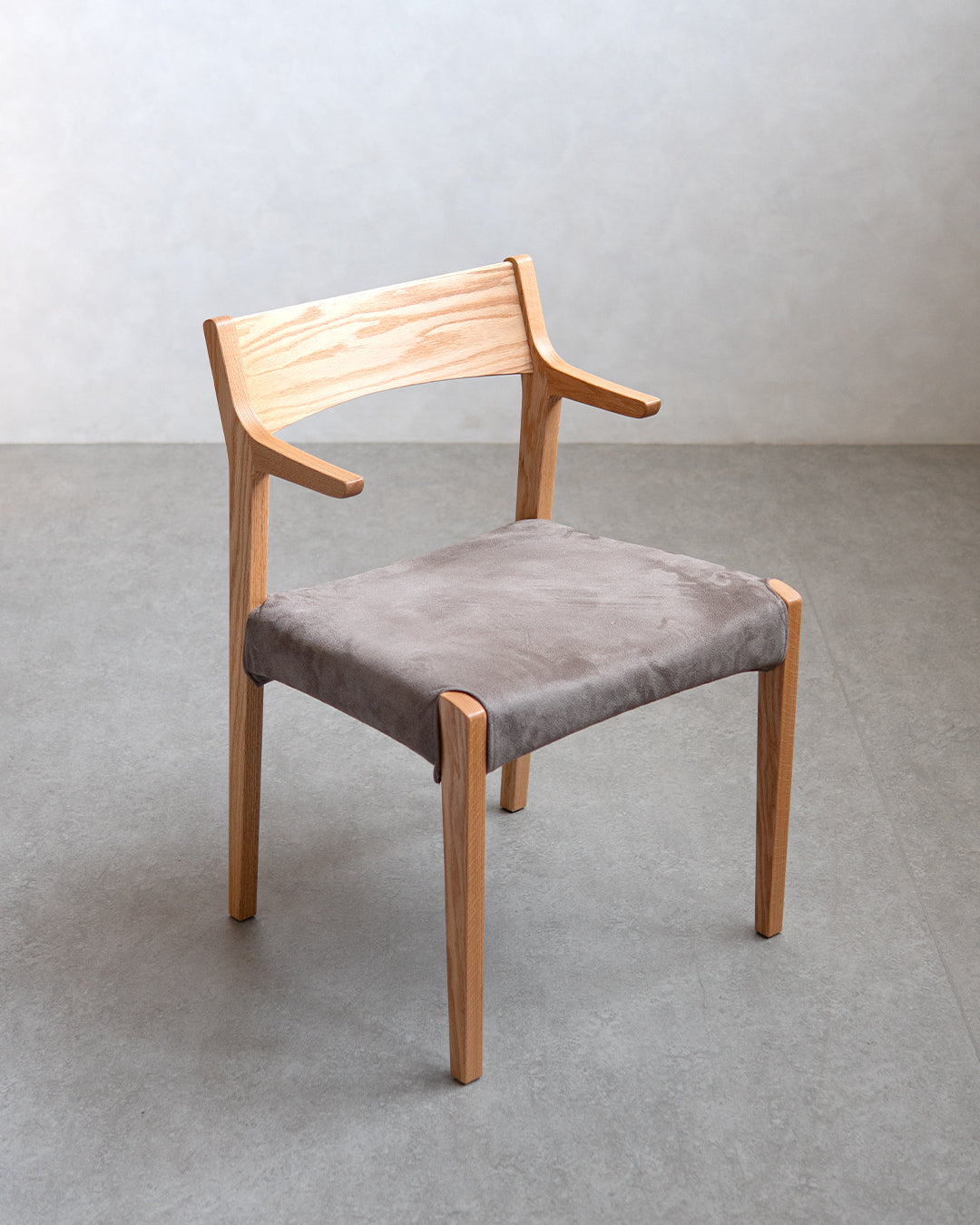 ナガノインテリア | DC343 ARM CHAIR - レッドオーク