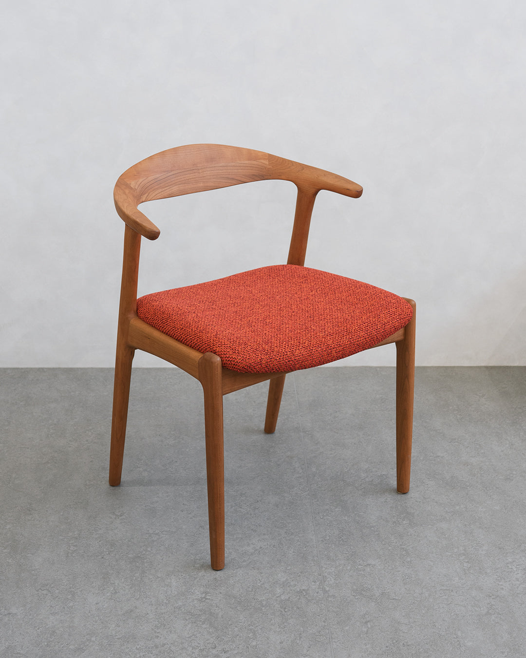 シキファニチア | オメガ S セミアームチェア