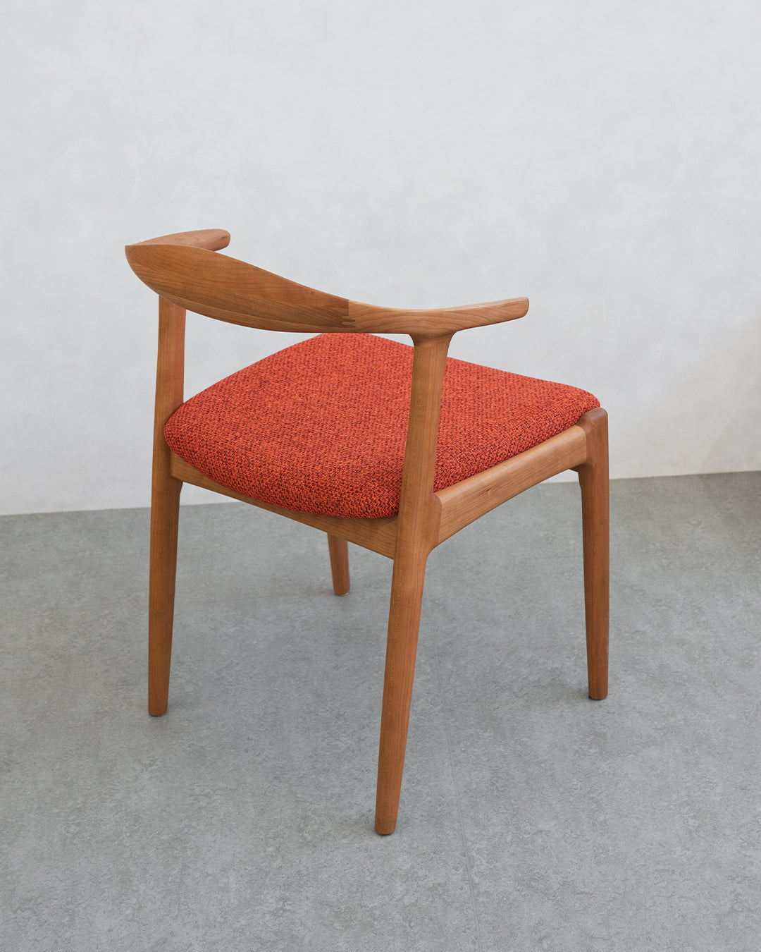 シキファニチア | オメガ S セミアームチェア