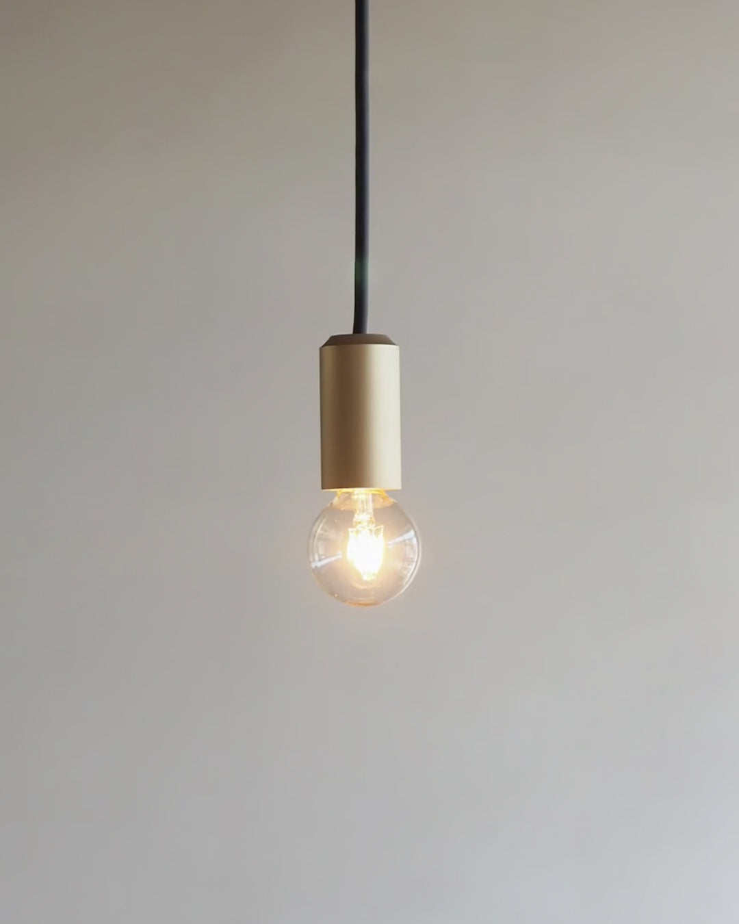 Riru pendant | blast