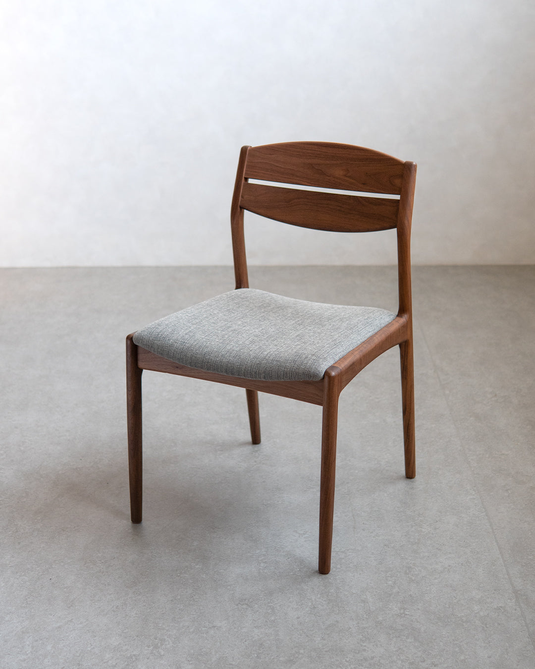 シキファニチア | ユーロアームレスチェア