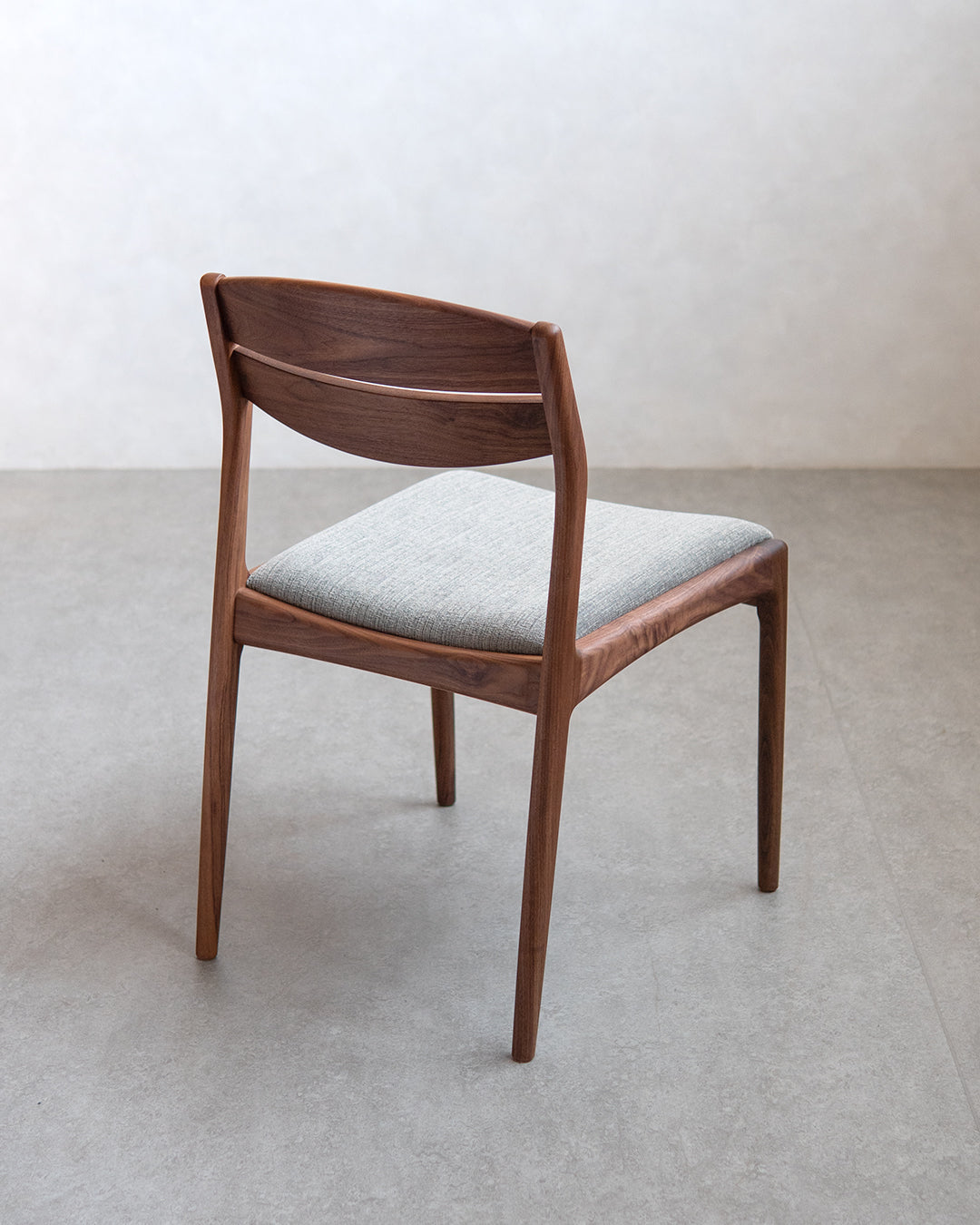 シキファニチア | ユーロアームレスチェア