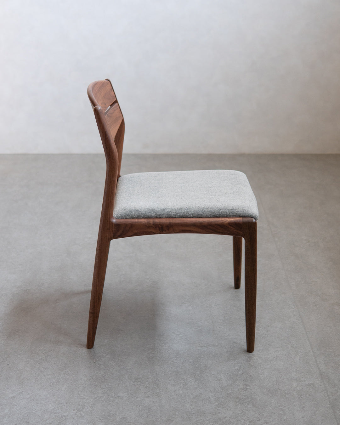 シキファニチア | ユーロアームレスチェア