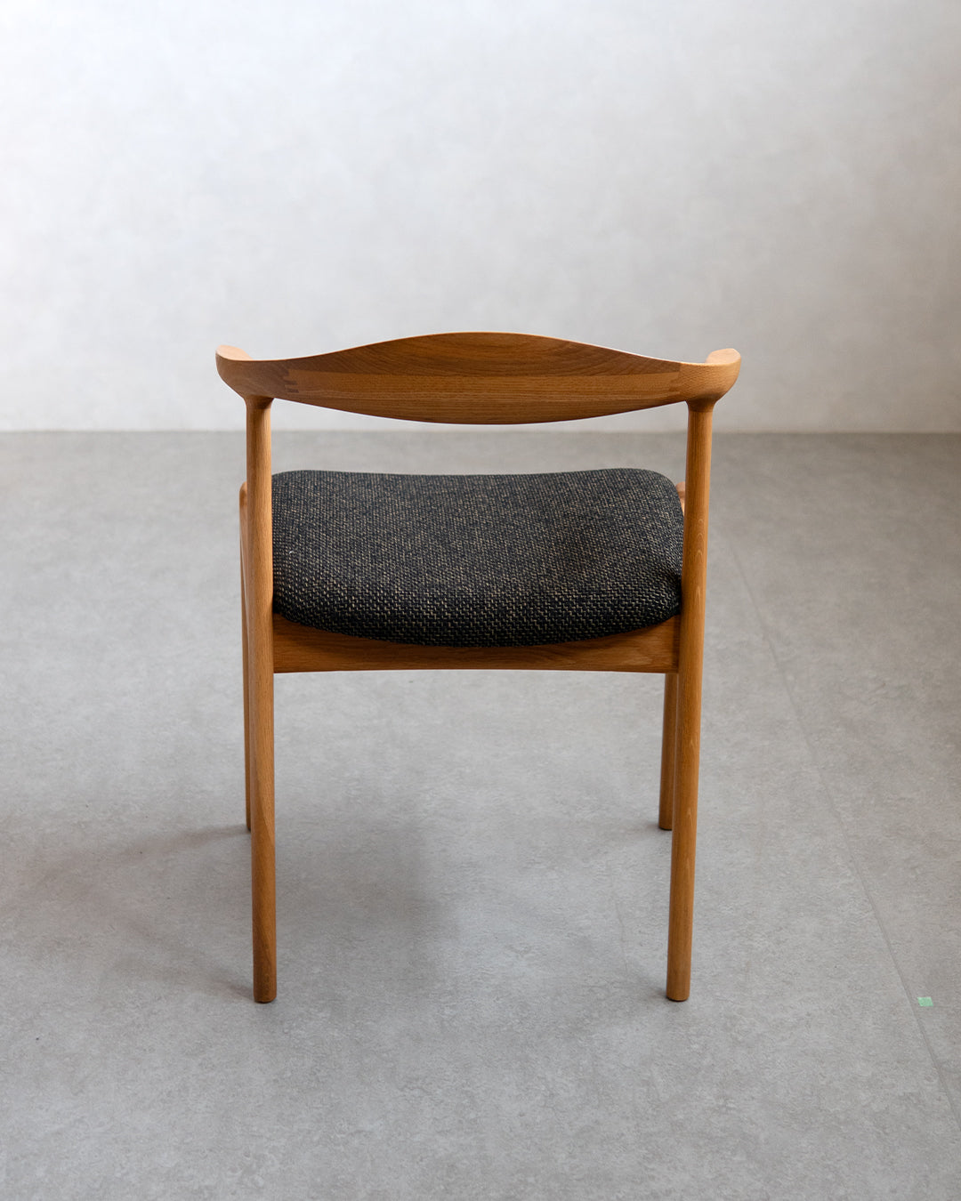 シキファニチア | オメガセミアームチェア