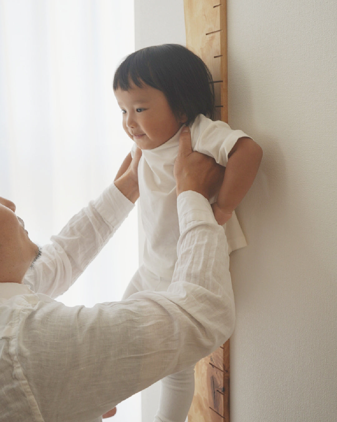写真で木目が選べる1点モノ| 森の身長計