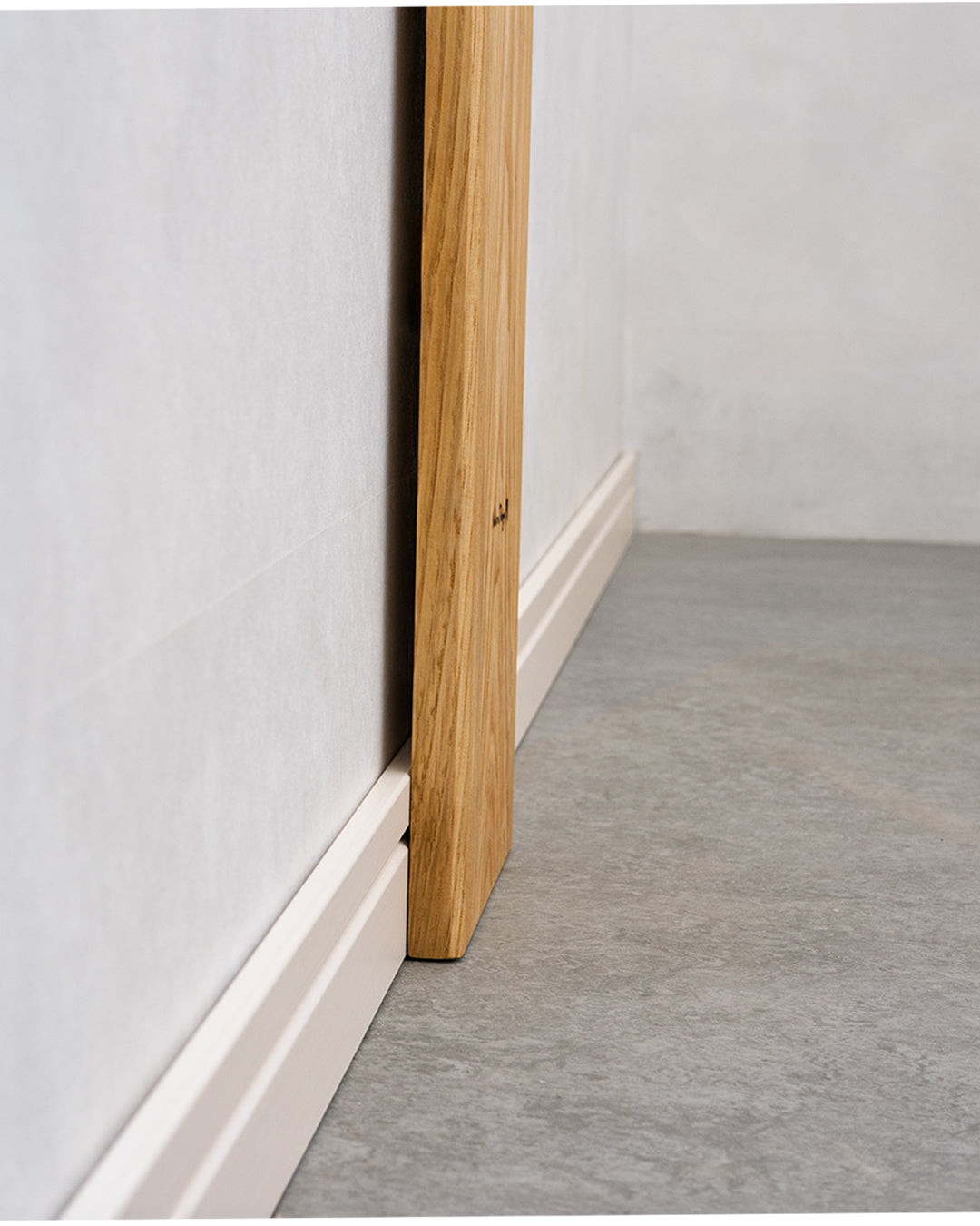 身長計専用|巾木加工オプション