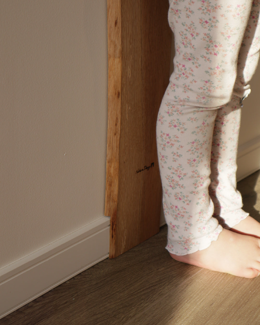 身長計専用|巾木加工オプション