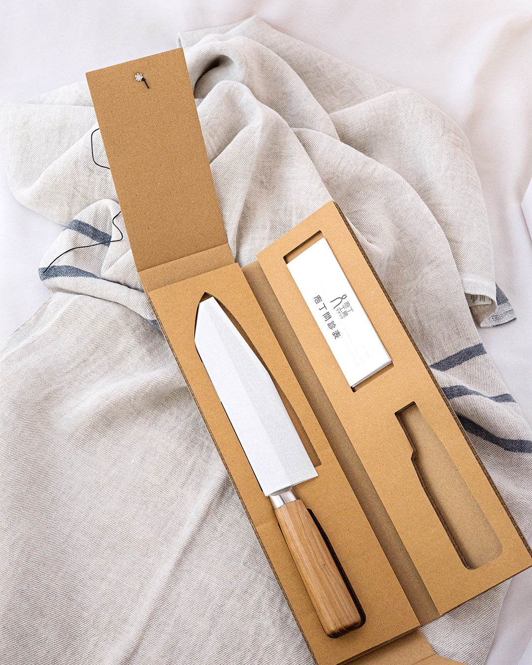 "手になじんでスパッと切れる"三徳包丁 (万能170mm)