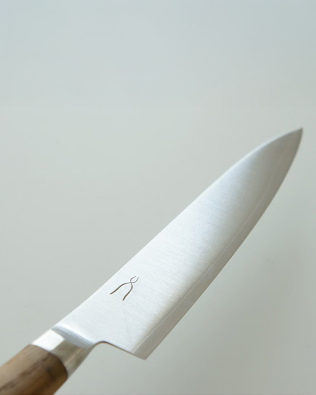 "手になじんでスパッと切れる"三徳包丁 (万能170mm)