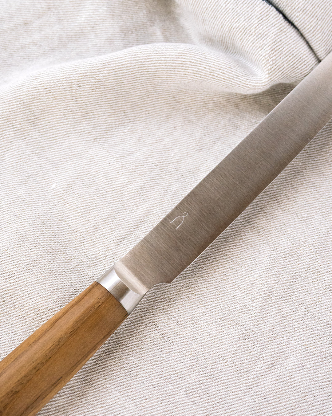 "サンドウィッチの耳がスッと切れる"パン切り包丁