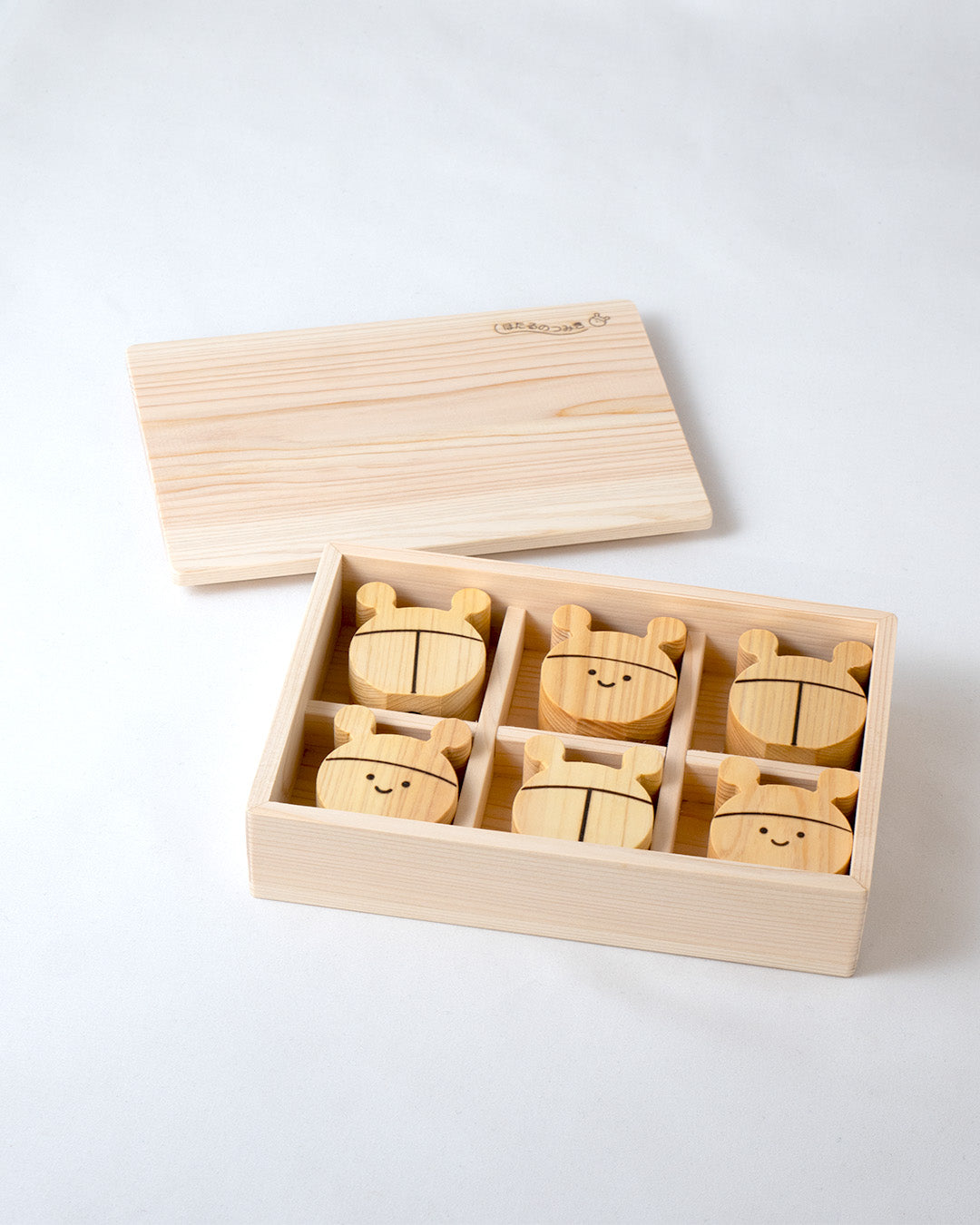 ほたるのつみき