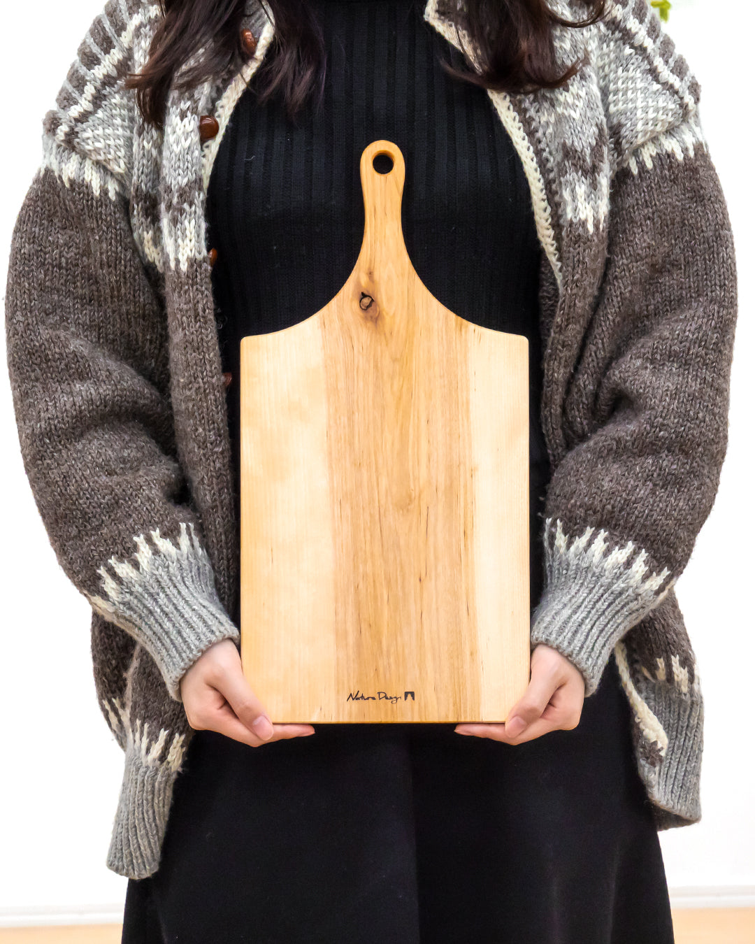 【ふるさと納税】カッティングボード Middle カバザクラ