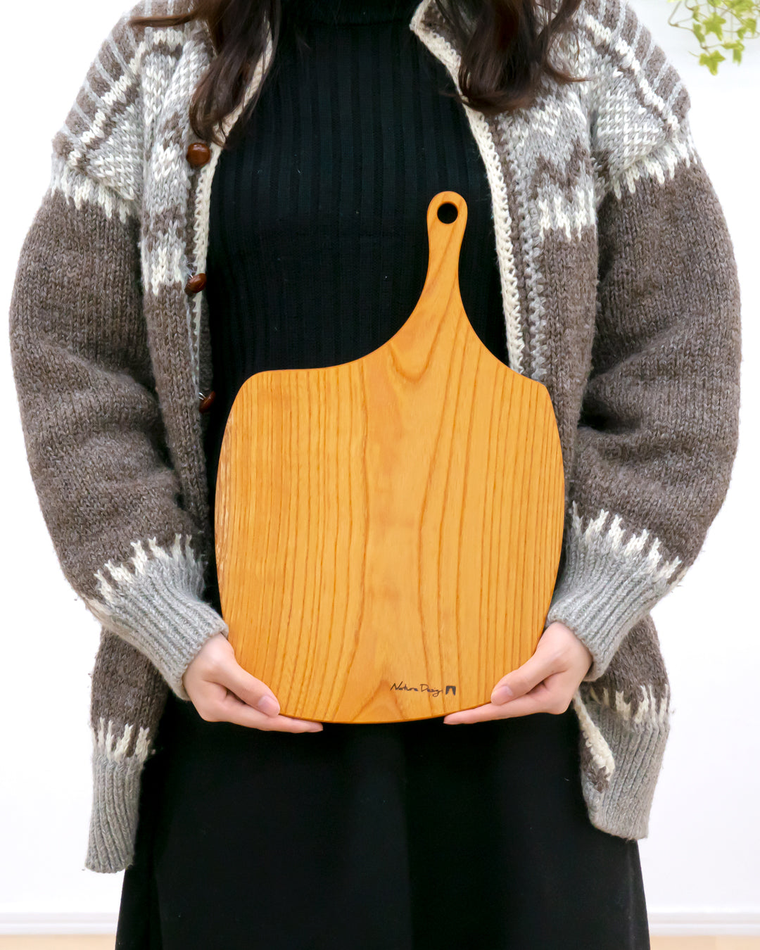 【ふるさと納税】カッティングボード Apple ケヤキ