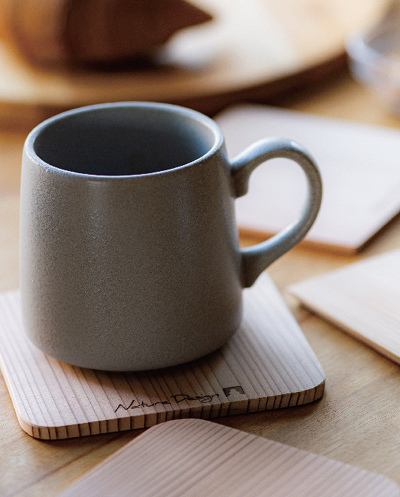 木目と香りを楽しむ国産杉のコースター