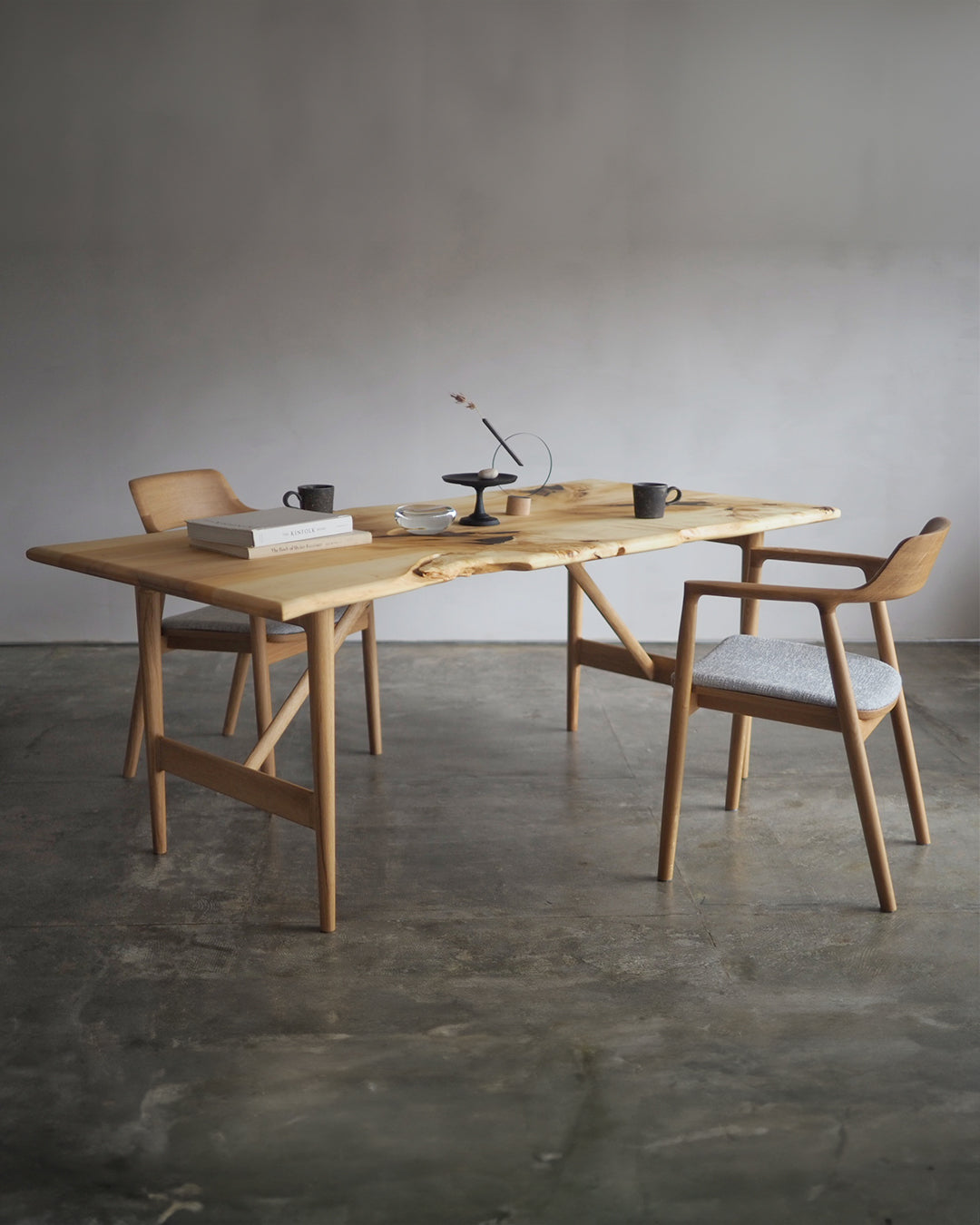 cnt004 / micke table｜イチョウの一枚板テーブル｜北欧・ジャパンディ