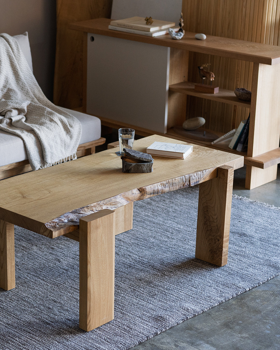 cnt003 / chibi table
