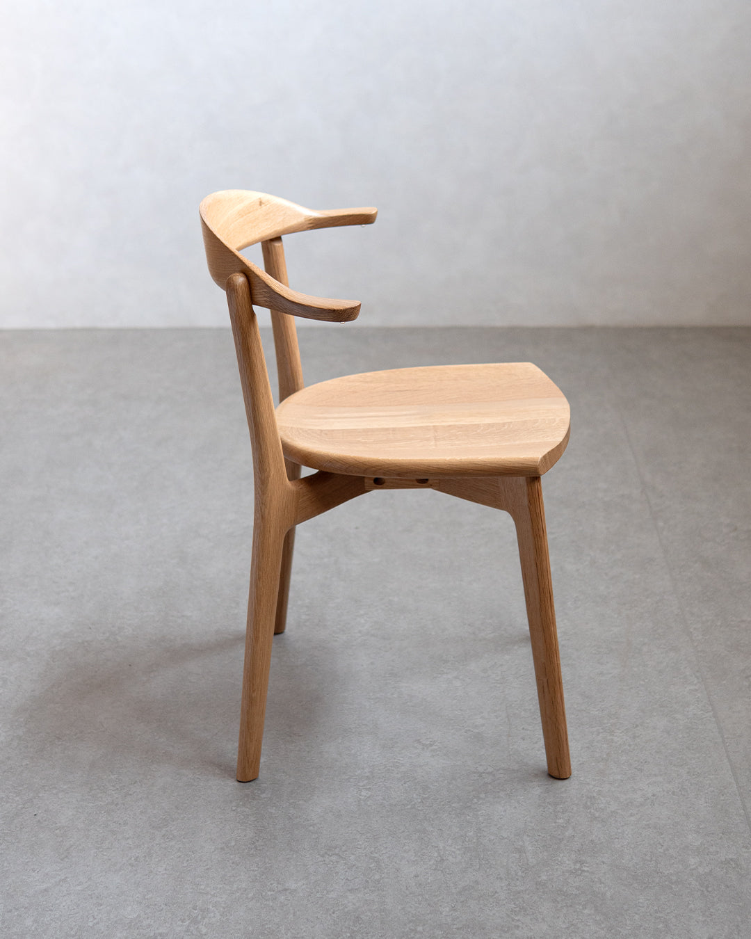 ナガノインテリア ｜ DC352 ARM CHAIR - レッドオーク