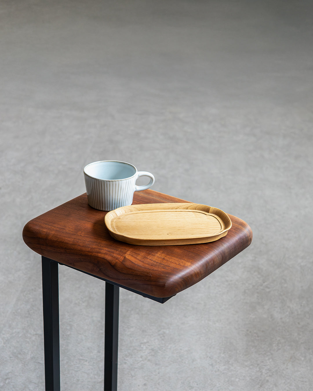 ふっくらサイドテーブル